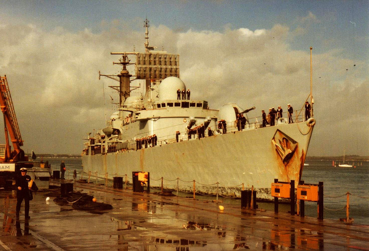 HMS Birmingham (D.86) после Фолклендов, 1982a