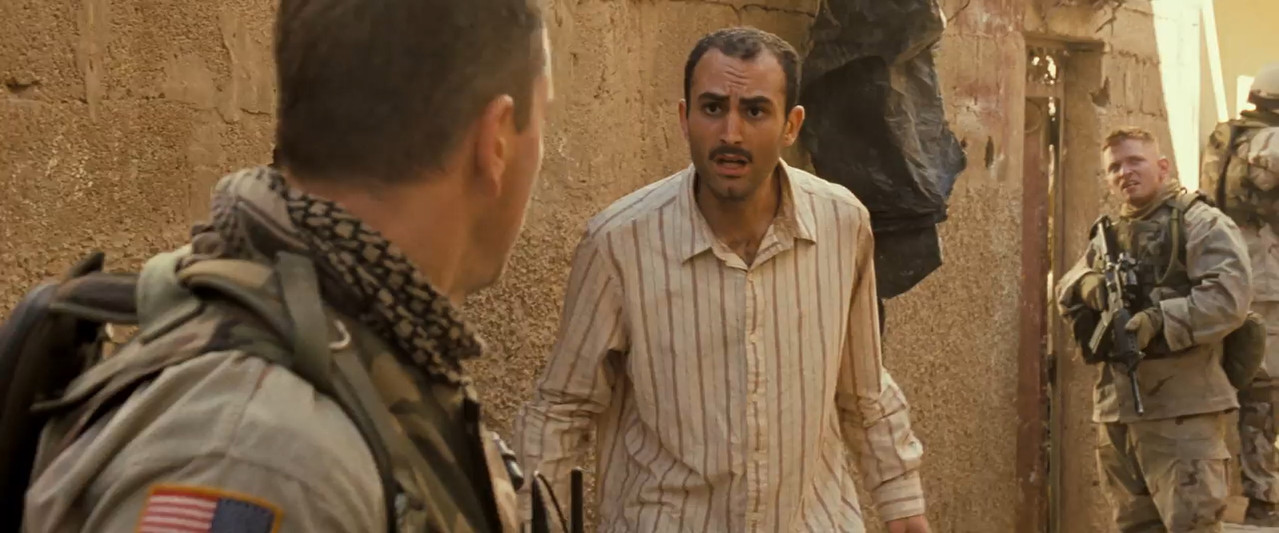 Green Zone 2010 BluRay [Hindi + English] 480p 720p ESub Screenshot