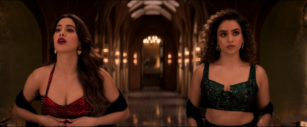 cleavage 00 00 41 04 Still006