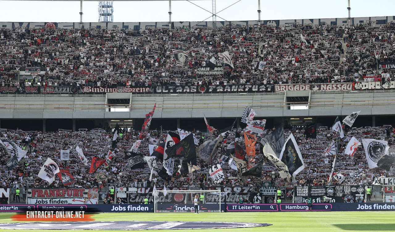 22-23-eintracht-frankfurt-sc-freiburg-002