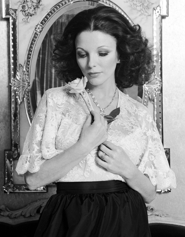Joan_Collins_d11