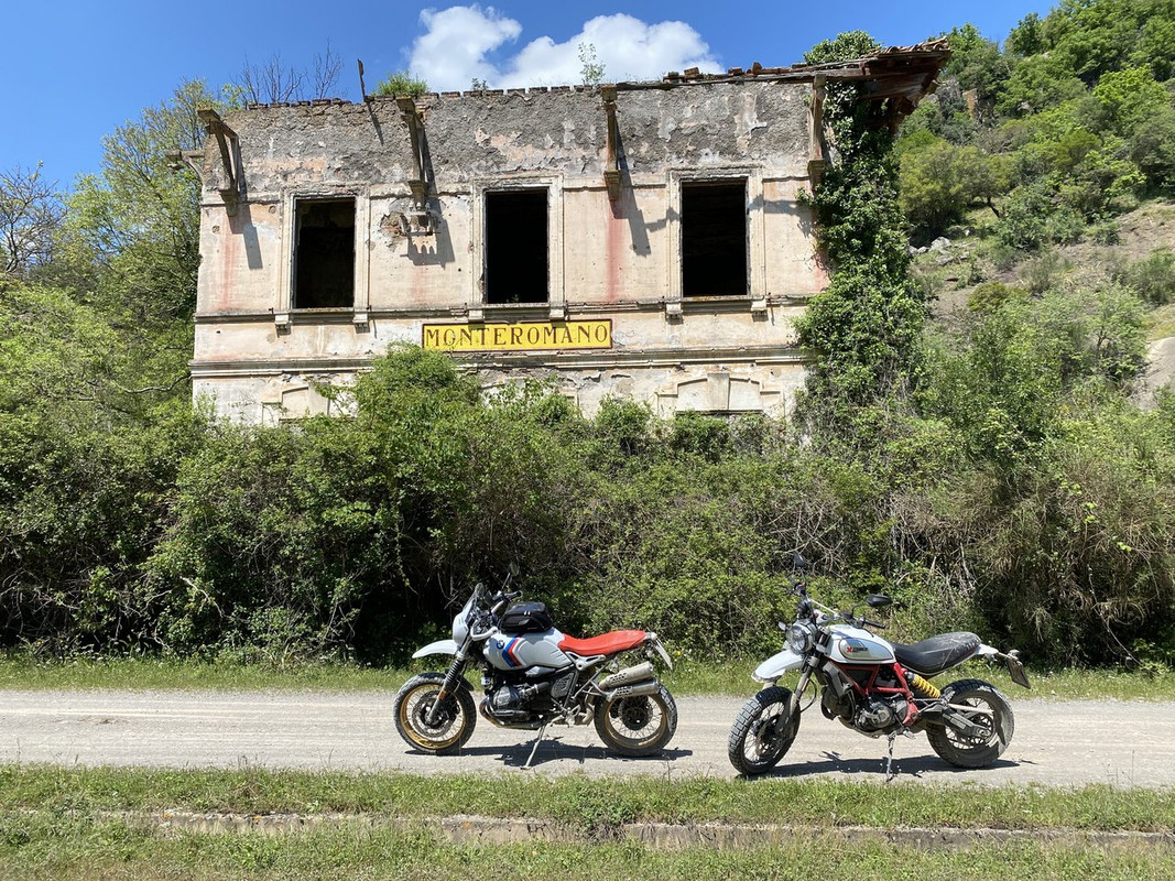 F853951A-104F-4ADA-BC73-5E52193FA500