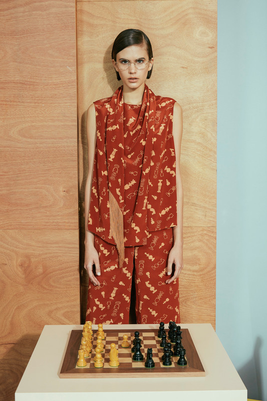 00004-karen-walker-new-york-pre-fall-19