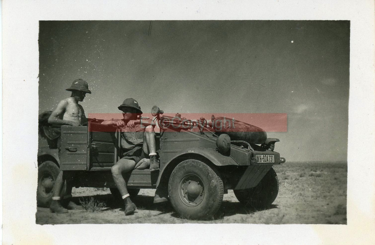 PKW Auto Kübelwagen VW Typ 82 DAK Afrika Foto1