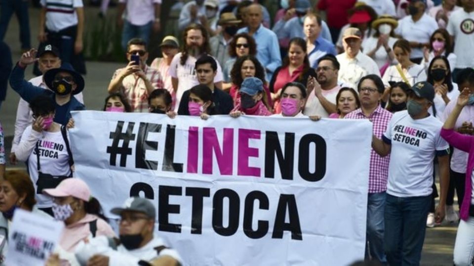 Va de nuevo: Lanzan convocatoria para una nueva marcha en defensa del INE; será este día