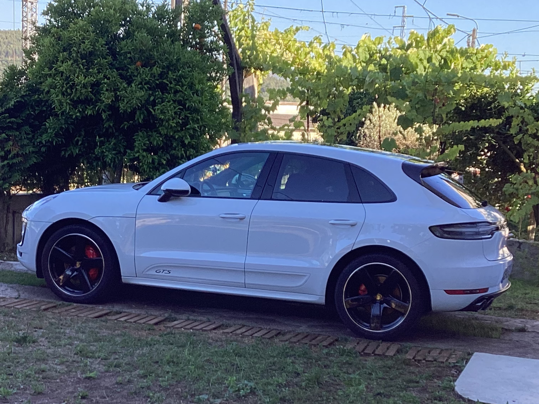 F246D805-3524-4E7C-9BF1-B51813C69F82