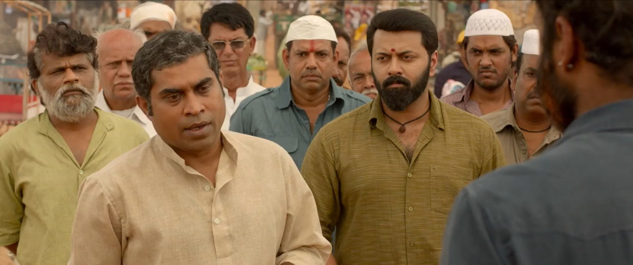 Tiyaan 2017 WebRip [Tamil + Malayalam] 480p, 720p ESub Screenshot