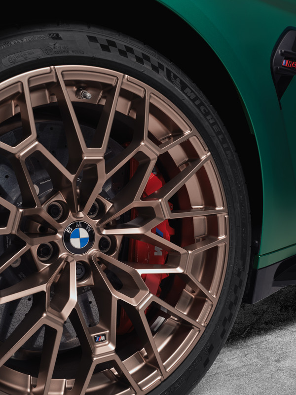 P90548644_highRes_the-all-new-bmw-m4-c