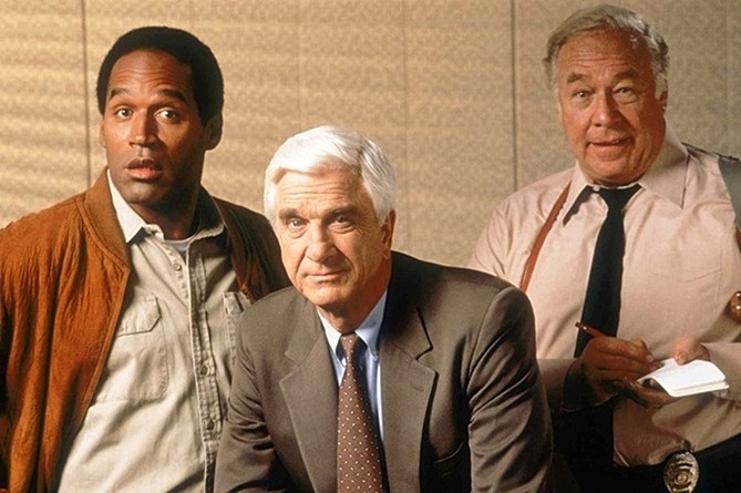 NAKED-GUN-2-FOTOR.jpg
