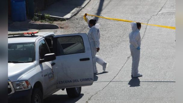 Abandonan restos humanos en taquería de Tijuana; tenía un 'narcomensaje'