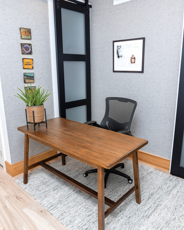 Neutral on Burgundy - Image 14