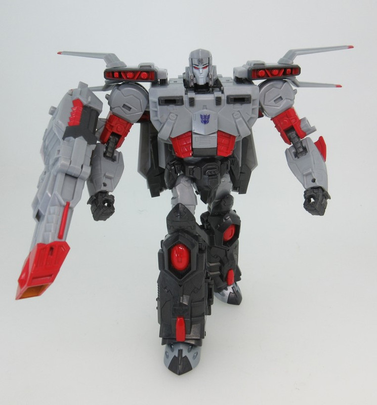 Generariosn-Selects-Super-Megatron-01