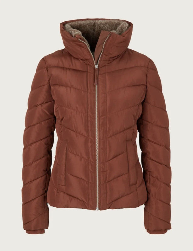 E8BB7E86-16CB-4592-9330-449C51422ABB