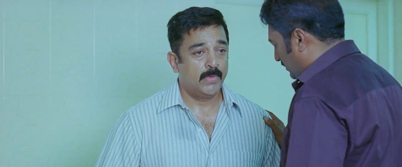 Vettaiyaadu Vilaiyaadu 2006 WebRip [Tamil] 480p 720p ESub Screenshot