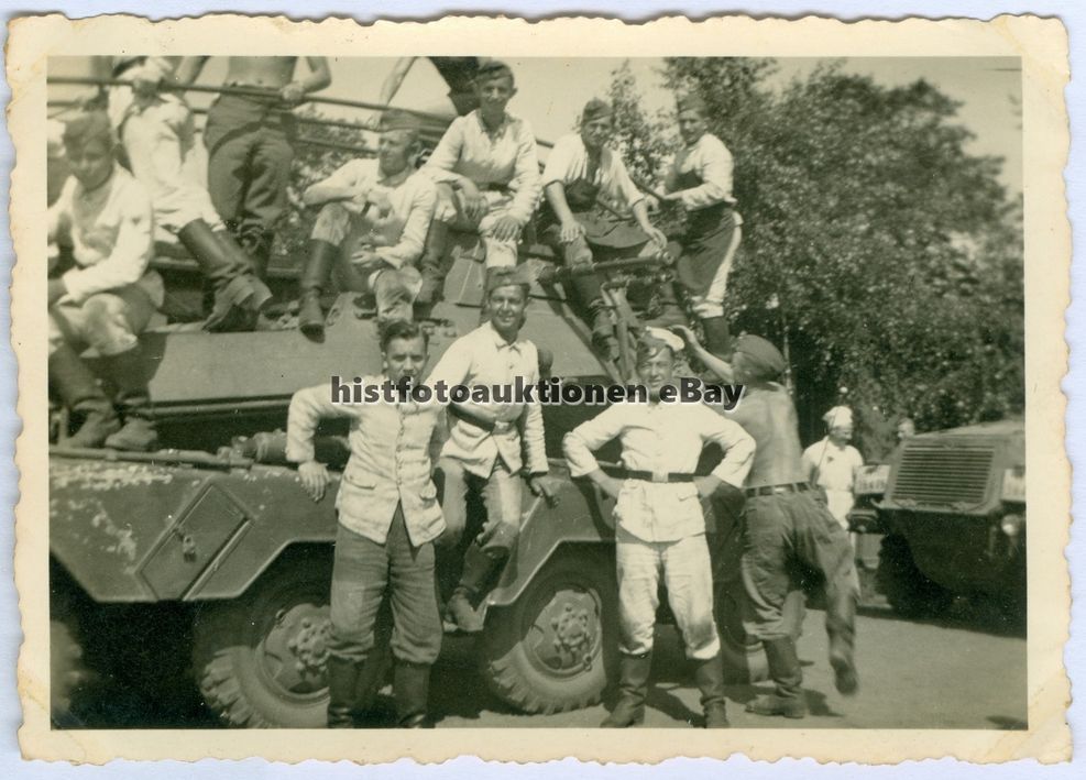 Panzerspähwagen 8-Rad Funkwagen RAD Technik