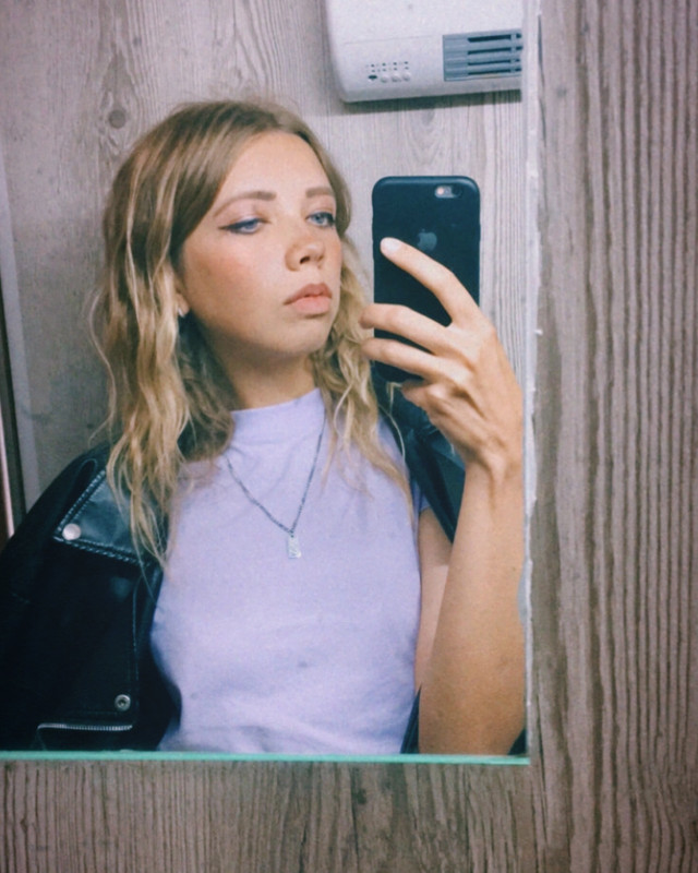 CFBE4560-631A-42FE-97C2-7B9EF5F3C5E4