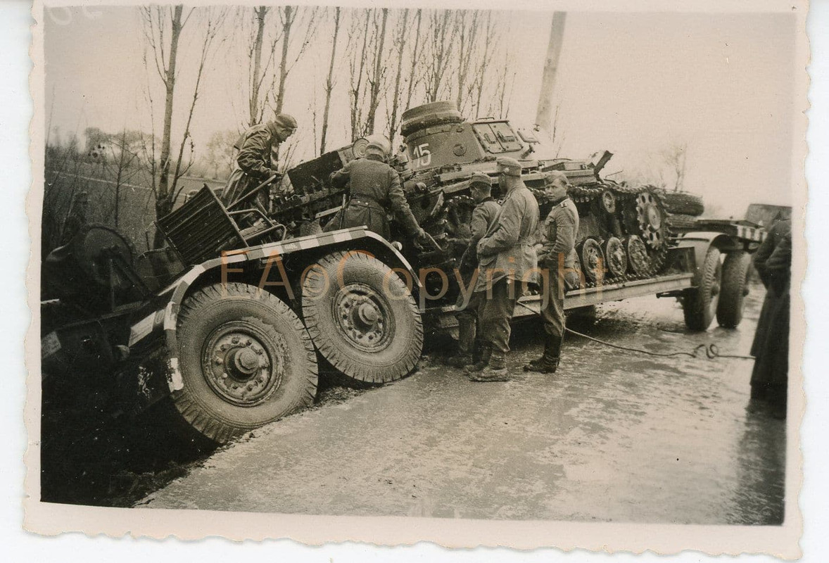 Panzer III Tank Trailer Anhänger Foto