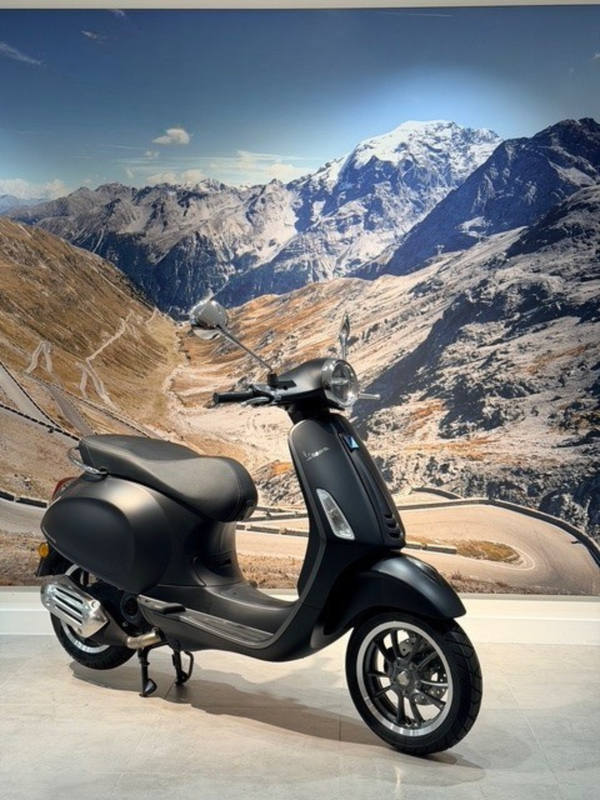 VESPA PRIMAVERA S 50 E5 NERO CONVINTO