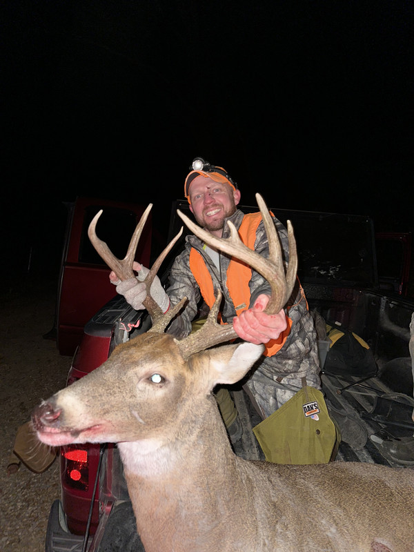 8F403F00-08B3-41CD-9472-F86003511408