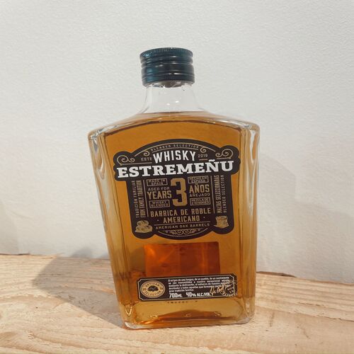 Whiskey Premium. Blended Selection.