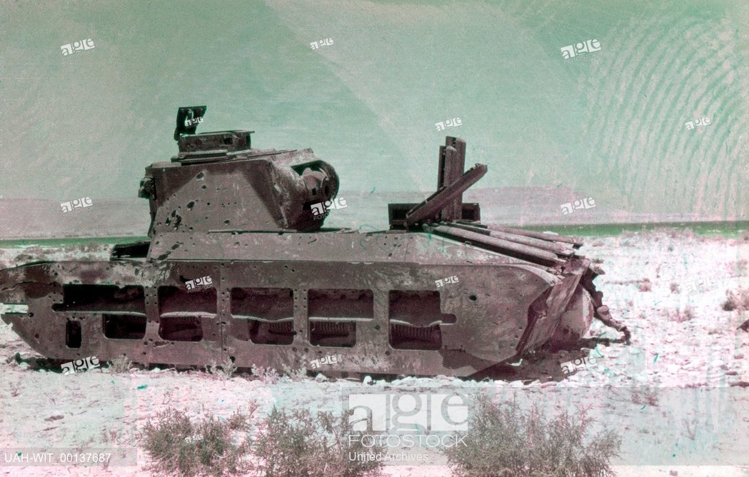 Panzerwrack als Überbleibsel von Rommels Afrikafeldzug in der Wü