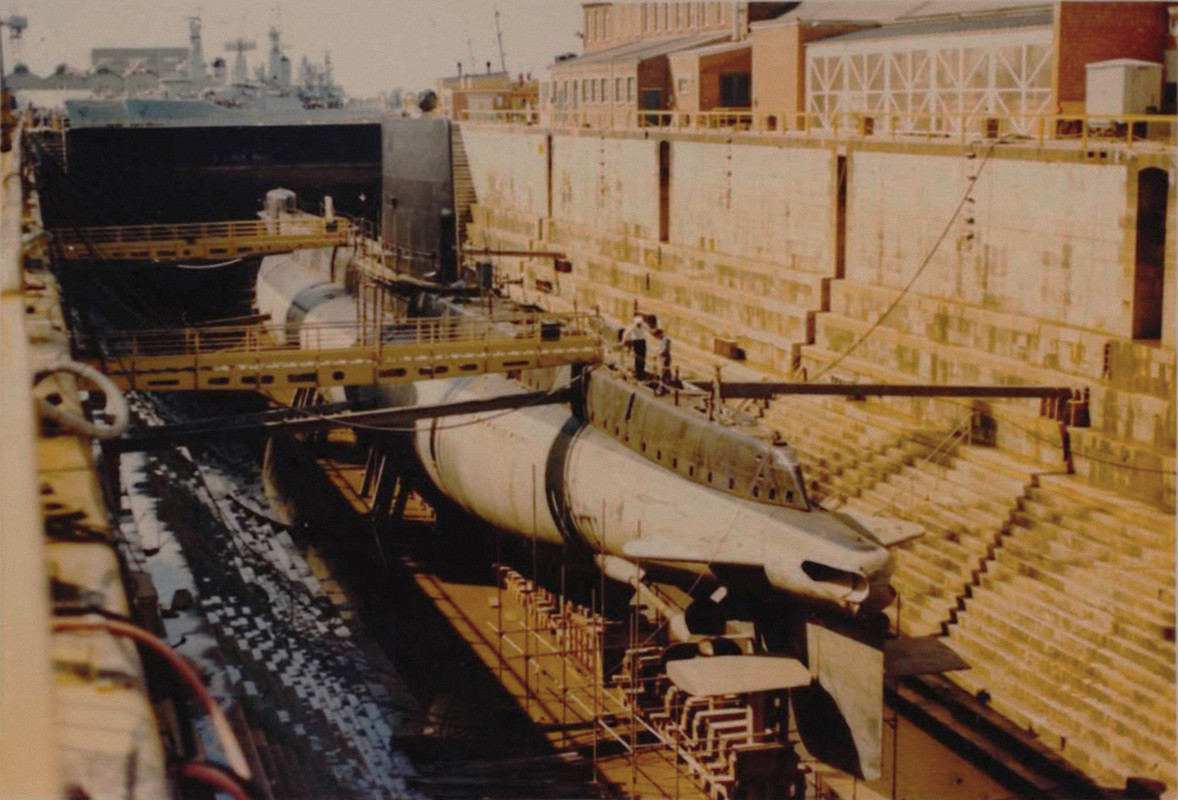 HMS Finwhale (S.05) в сухом доке