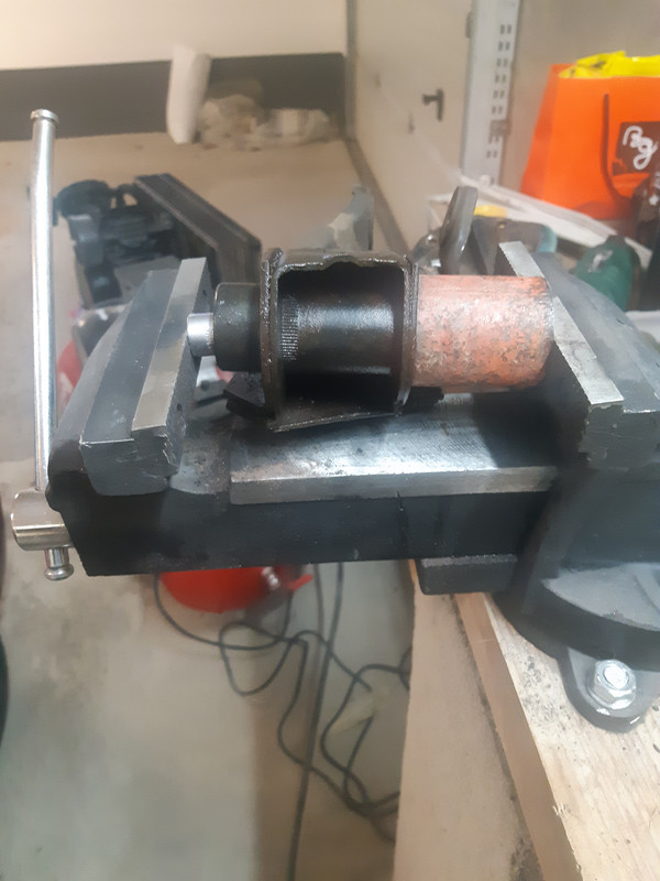 16438745446382904777981465538833