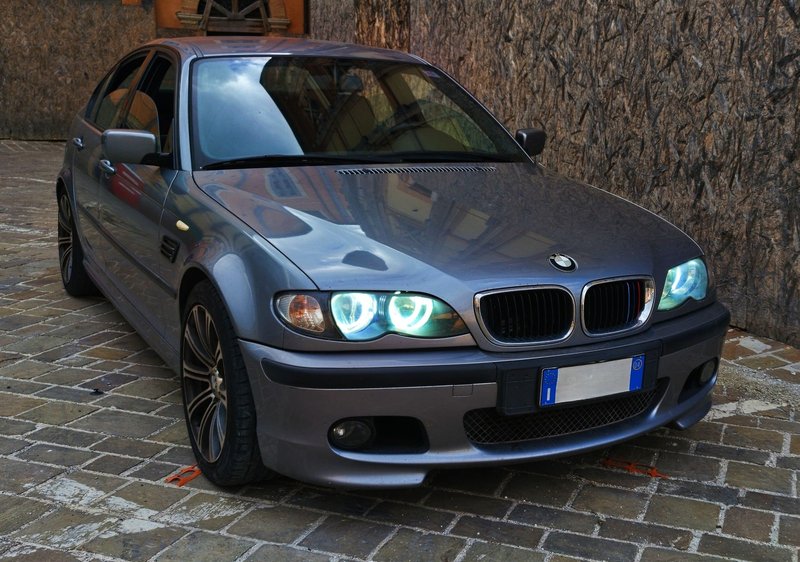 [Immagine: BMW-E46-3.jpg]
