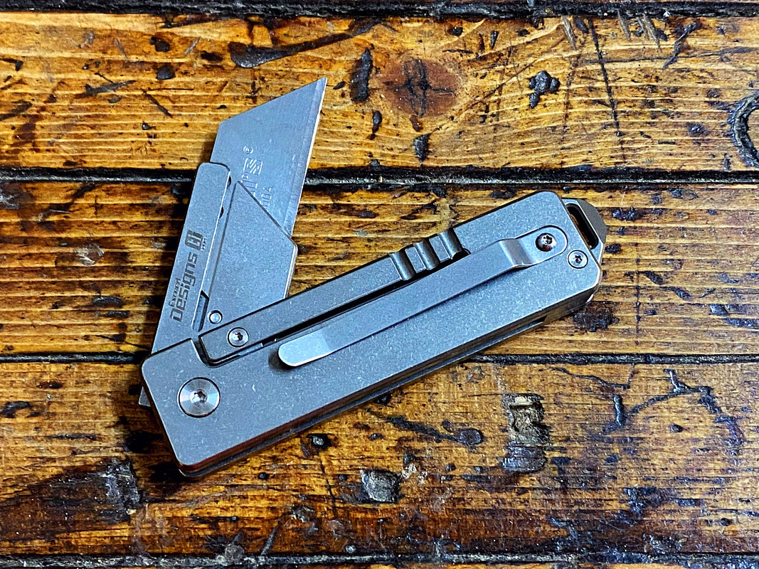 7DFF6C59-E3E5-444F-AC21-4FAB582669C0