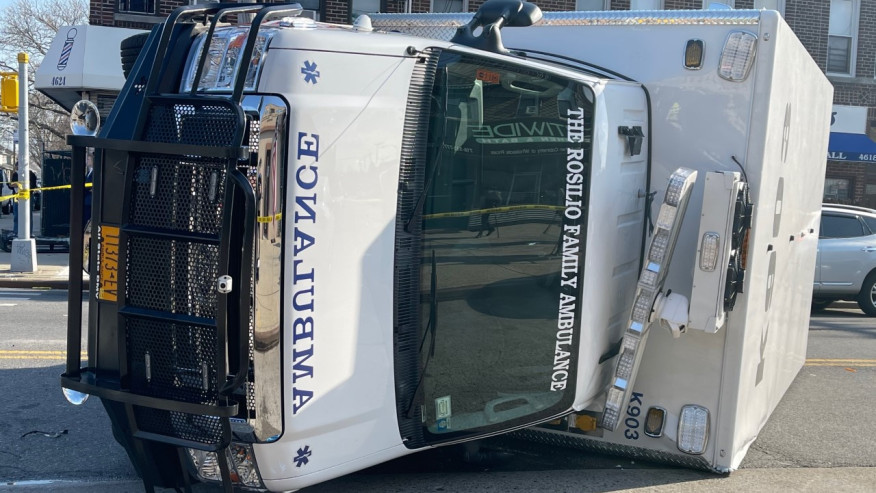 Brooklyn ambulance collision leaves 1 dead, 8 injured