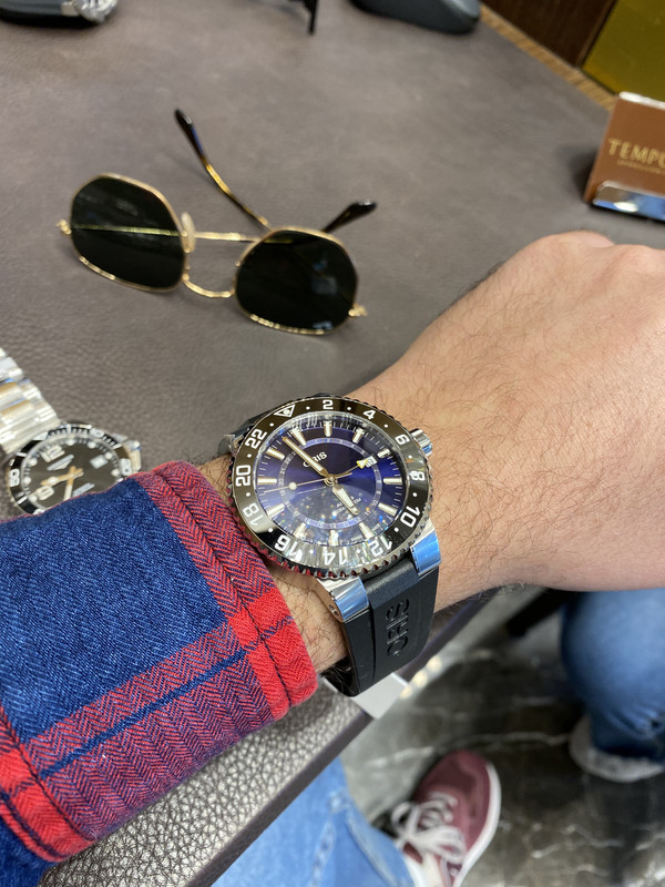 E19E0942-24D1-456C-A627-8669B22BC944