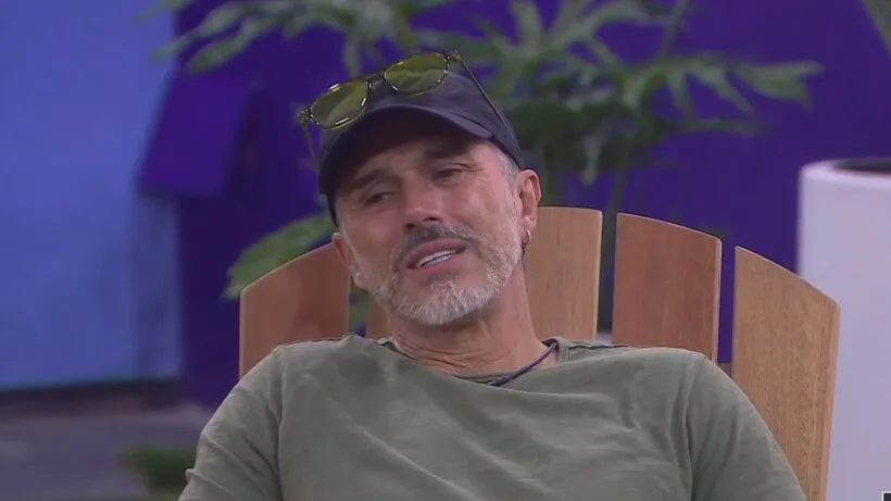 Sergio Mayer estaría a punto de perder su lujosa casa por falta de dinero