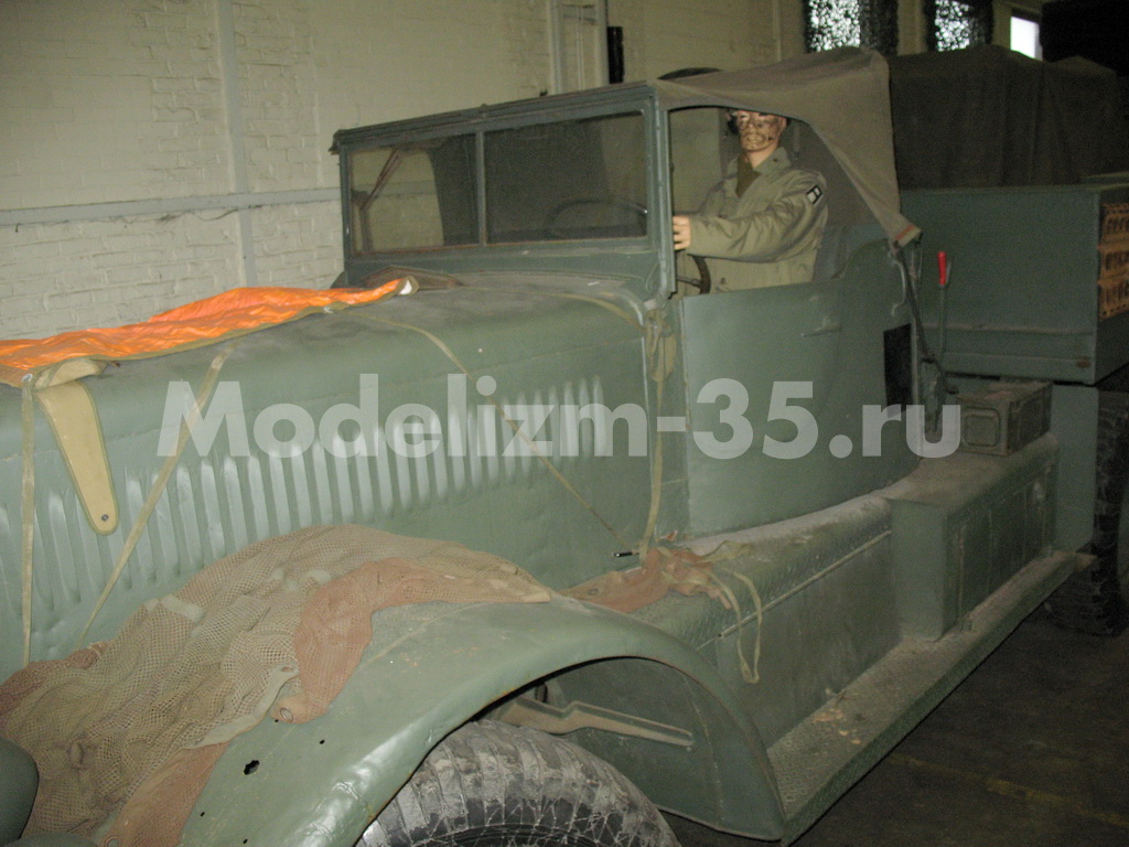 Diamond T981_Bastogne_034