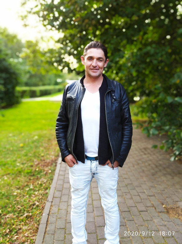 6BD34A83-CCD2-4DC7-998A-17D5484FB16C