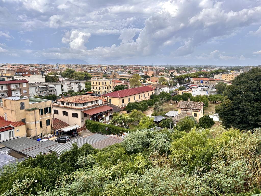 Жаркий сентябрь на побережье Тирренского моря. Жаркий сентябрь на побережье Тирренского моря.