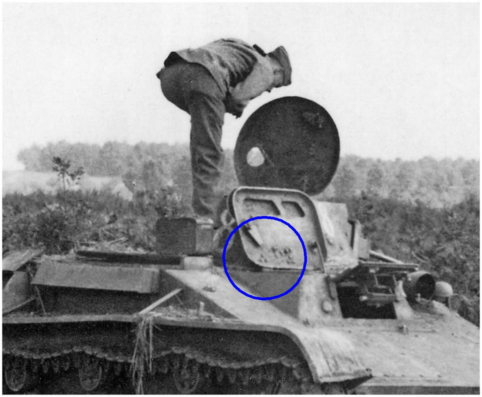 По заклепкам петель люка мв