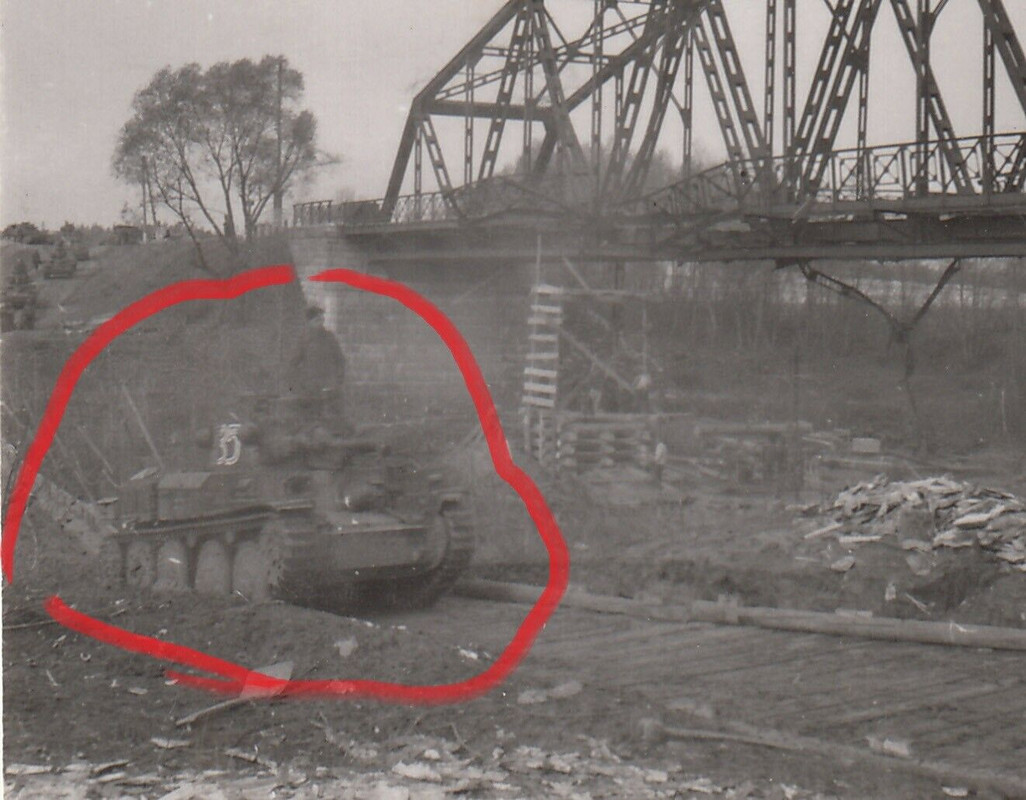 Foto WH Soldat Panzer Tank Kennung Turmnummer ČKD-Praga TNH LT vz. 38 Pz38 B162