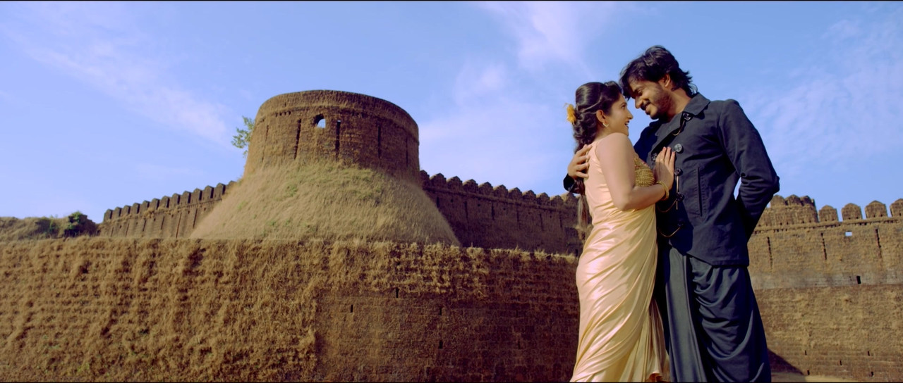 [Image: Roopika-Hot-Duet-Song-Untouched-1080p-mk...00-586.jpg]