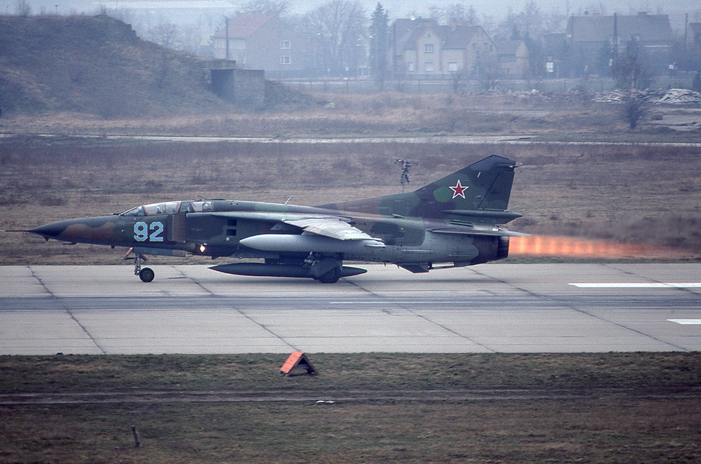 559 APIB Mig-23UB 92 Blue_6902015_[Finsterwalde 3.93] Leaving Germany for Dimitrievka_2