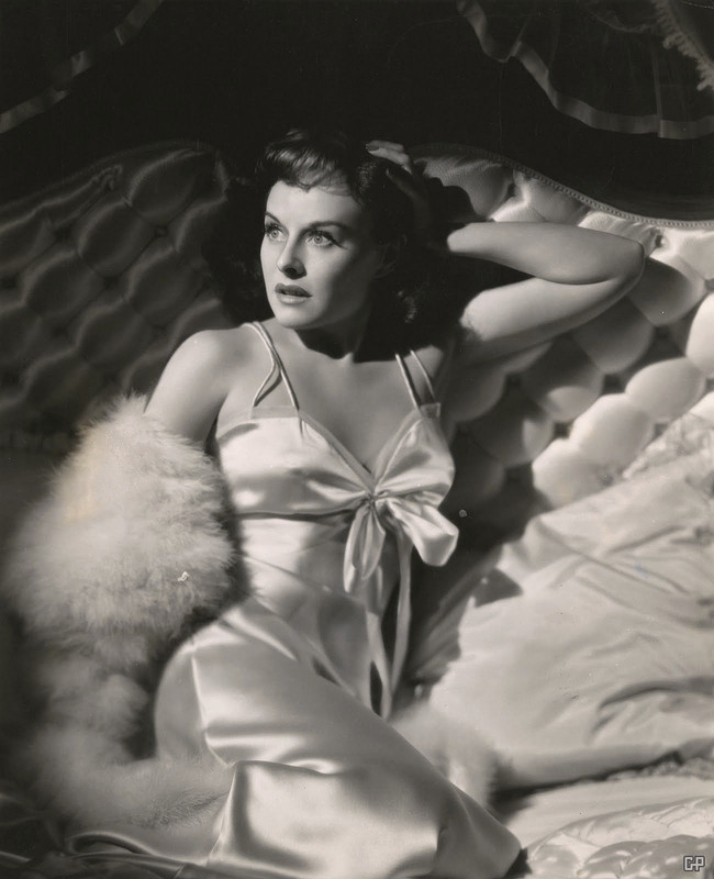 paulette_goddard_mb41