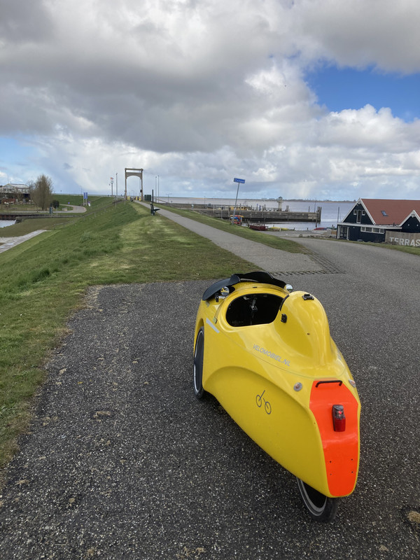 5129A2B3-9306-41C7-859F-43E1F3D5E560