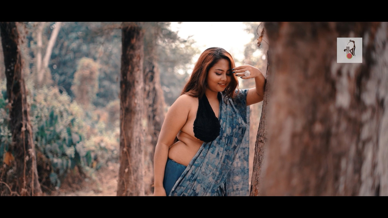 cap_Saree Sundari   Instagram Name  parnahere l BB Blouse   Full HD   2021_00_05_52_12