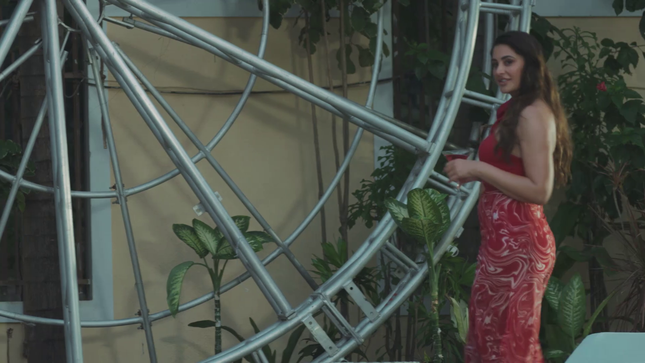 vlcsnap-2023-11-26-19h25m23s088