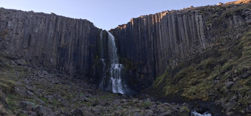 De las columnas de basalto al rugir de la tierra. - Islandia, donde la tierra ruge. (3)