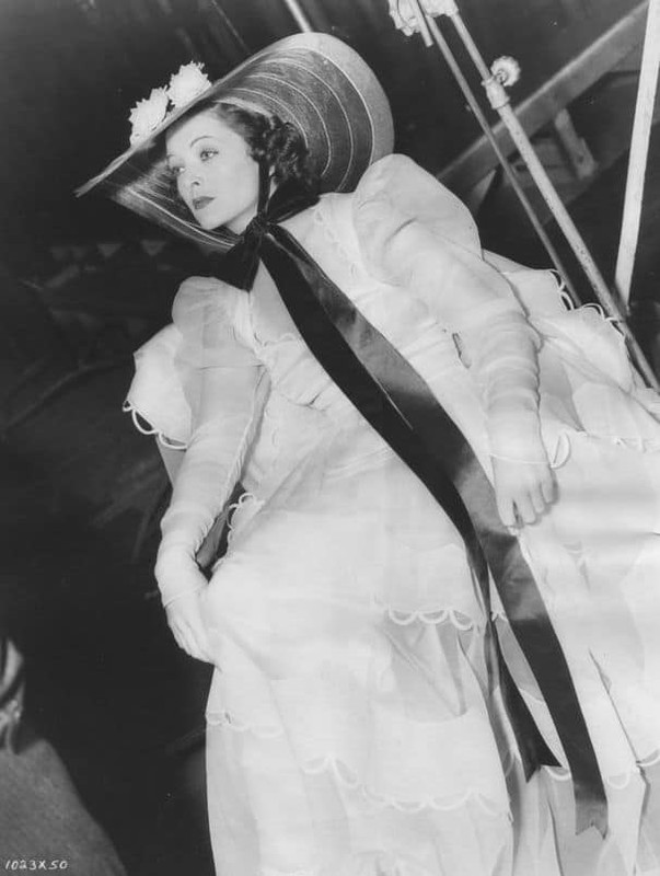 myrna_loy_mc60