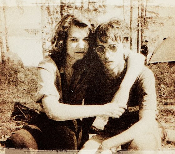 Constantine Smith & Аня © Андреас Фрейлих, июнь 1993 г. Шарыпово, фестиваль КСП