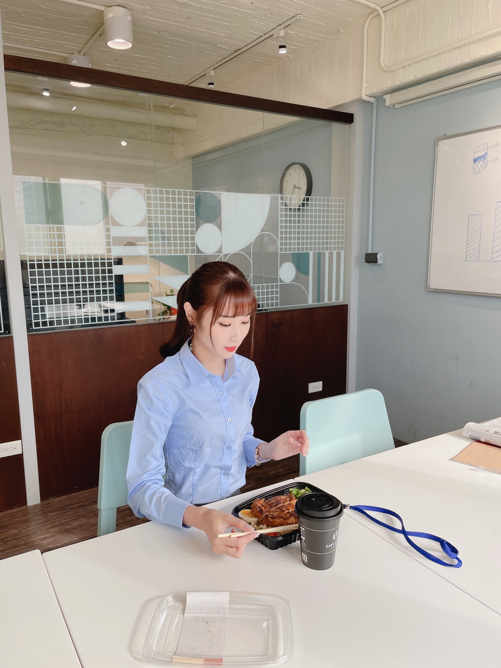 泥泥汝 OL 女郎 B 主题 写真＋视频合集｜高人气职业风作品（350P｜12V｜840MB）插图3