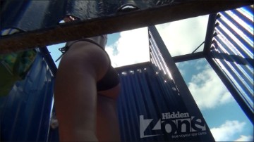 [Image: Voyeur38525132817.jpg]