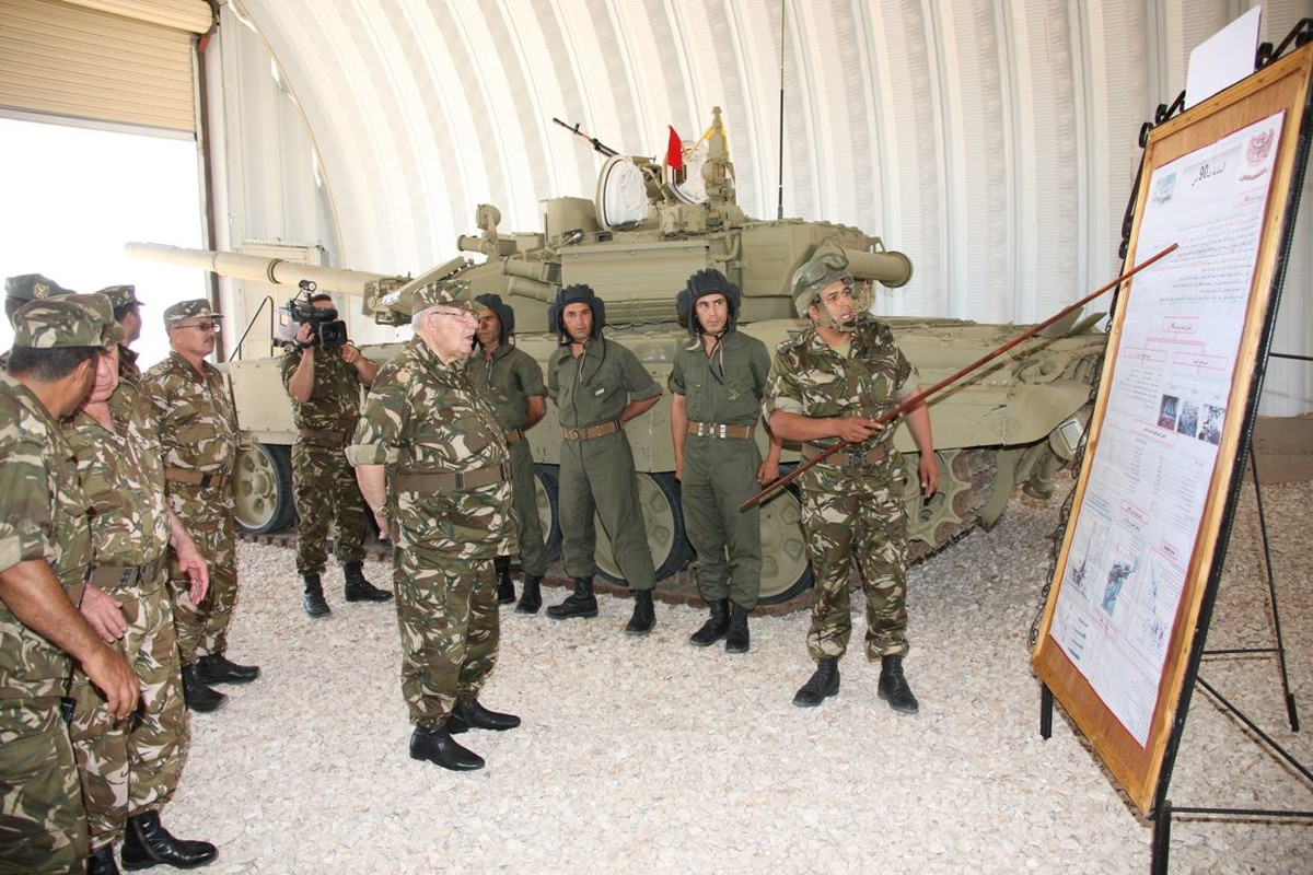 27269897465_ba588234b0_o