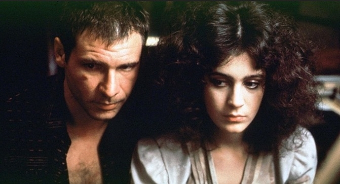 RAIDERS-LOST-ARK-BLADE-RUNNER-2-FOTOR.jpg